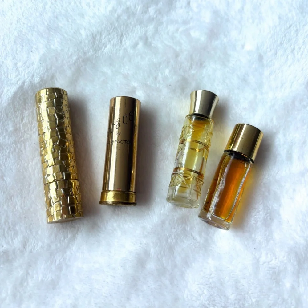 ✨ LOT OF ANTIQUE LIPSTICK & ANTIQUE PERFUME HOLLYWOOD REGENCY VANITY GOLD VANITY - Picture 2 of 6